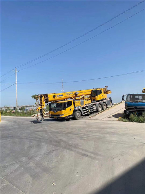 云安区吊车作业时，可能会产生哪些额外收费项目？