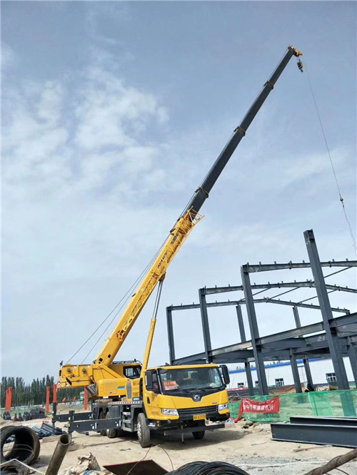 云安区超高层建筑钢结构吊装案例